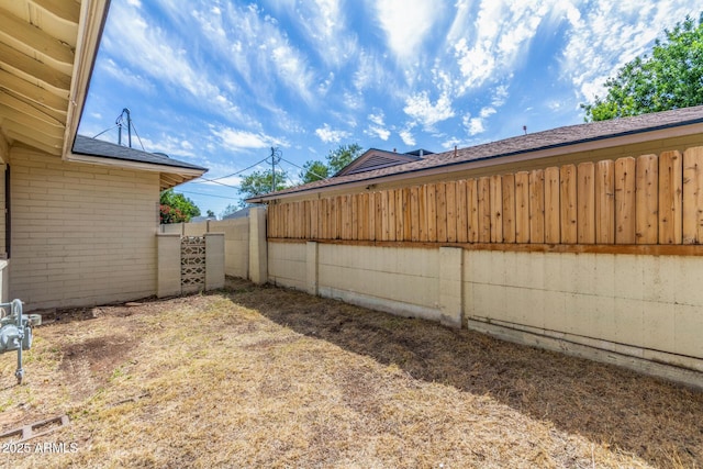 2938 N 18th Ave, Phoenix, AZ 85015 - view of fenced backyard