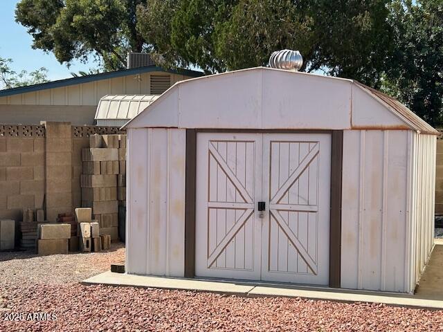 3242 W Christy Dr, Phoenix, AZ 85029 - view of shed featuring fence