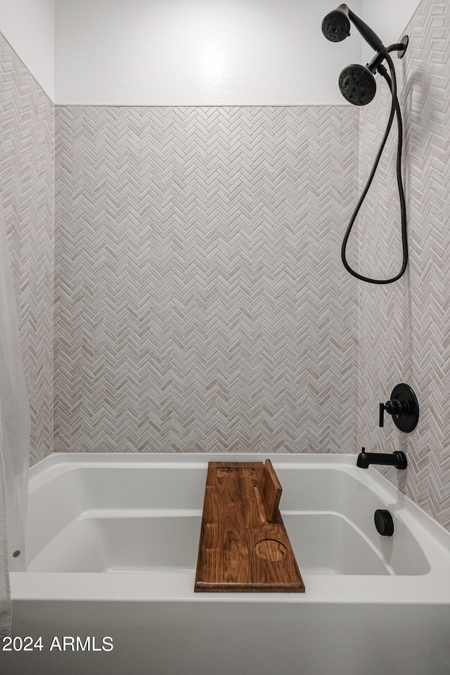 bathroom featuring shower / washtub combination