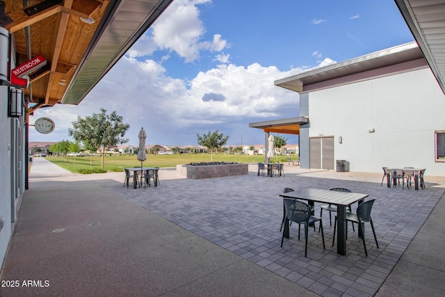 9922 E Thunderbolt Ave, Mesa, AZ 85212 - view of patio with outdoor dining space
