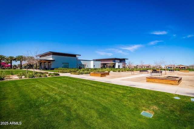 9922 E Thunderbolt Ave, Mesa, AZ 85212 - view of community featuring a lawn