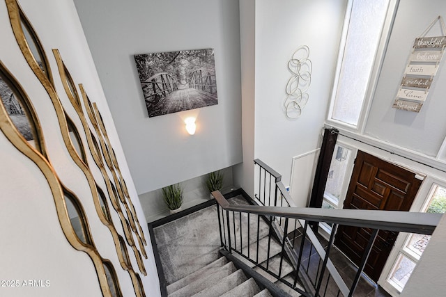 6533 N 10th Pl, Phoenix, AZ 85014 - staircase with carpet floors