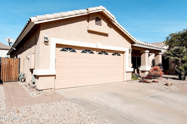 view of front facade with a garage