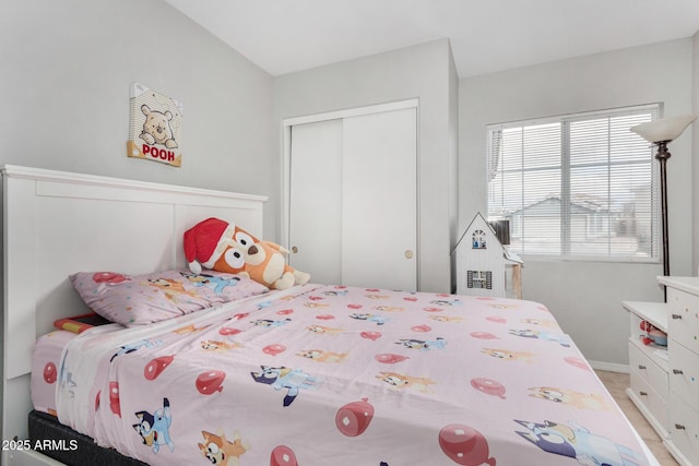 bedroom featuring a closet