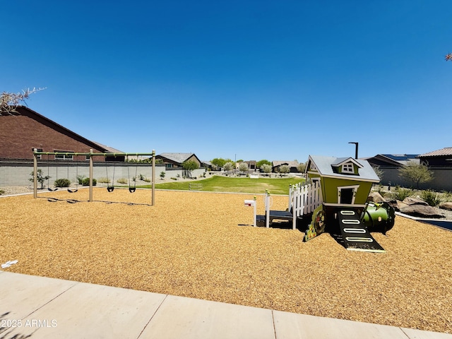 1657 W Monte Way, Phoenix, AZ 85041 - view of play area featuring a residential view