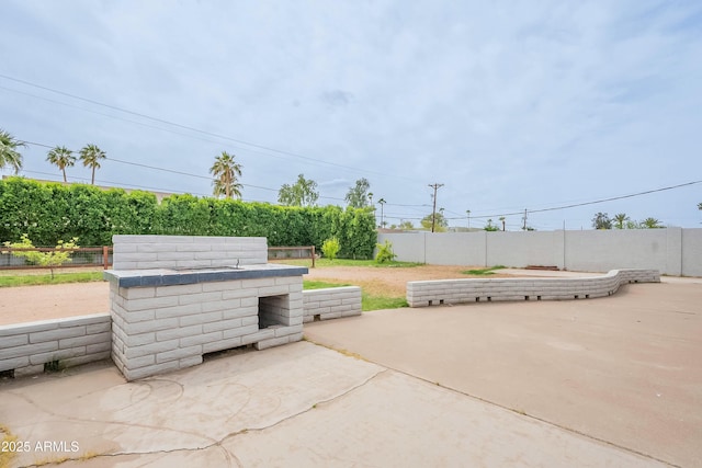 3743 E Coronado Rd, Phoenix, AZ 85008 - view of patio with fence