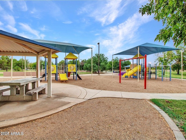 6502 W Wahalla Ln, Glendale, AZ 85308 - view of communal playground