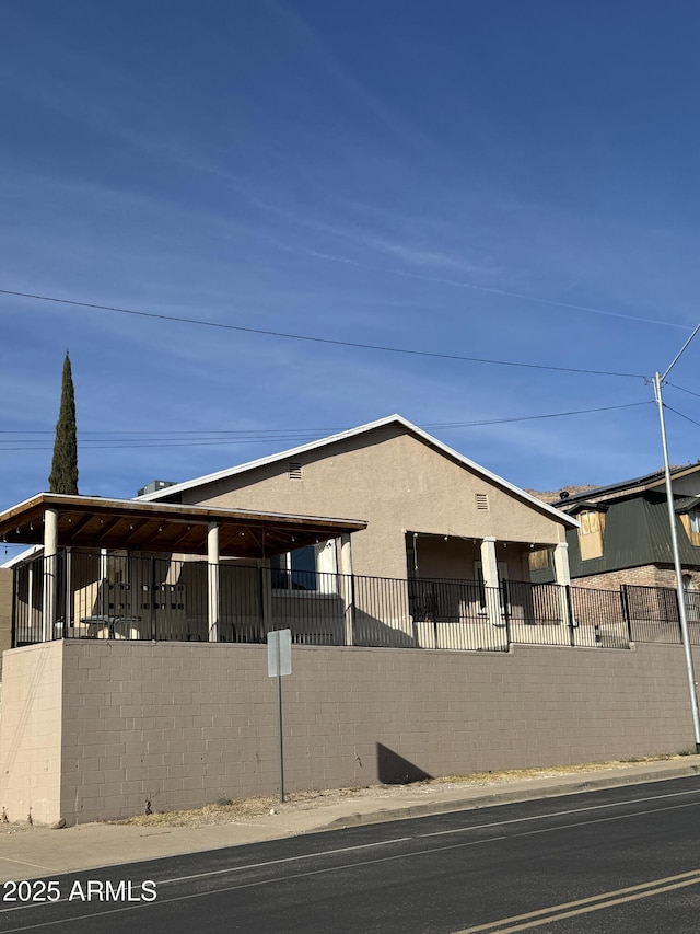 view of front of home