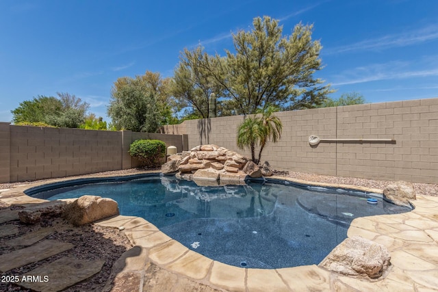 3824 E Parkside Ln, Phoenix, AZ 85050 - view of pool with a fenced backyard