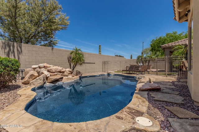 3824 E Parkside Ln, Phoenix, AZ 85050 - view of swimming pool with a fenced backyard and a patio