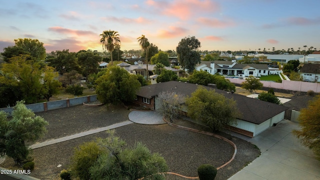 view of aerial view at dusk