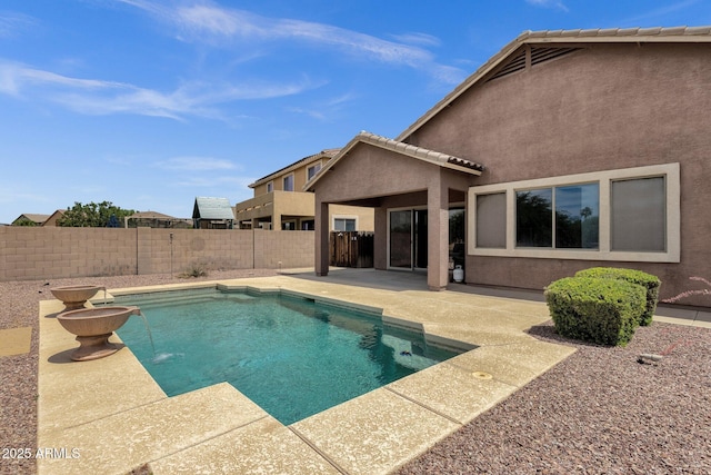 34944 N Mirandesa Dr, San Tan Valley, AZ 85143 - view of pool featuring a patio area and a fenced backyard