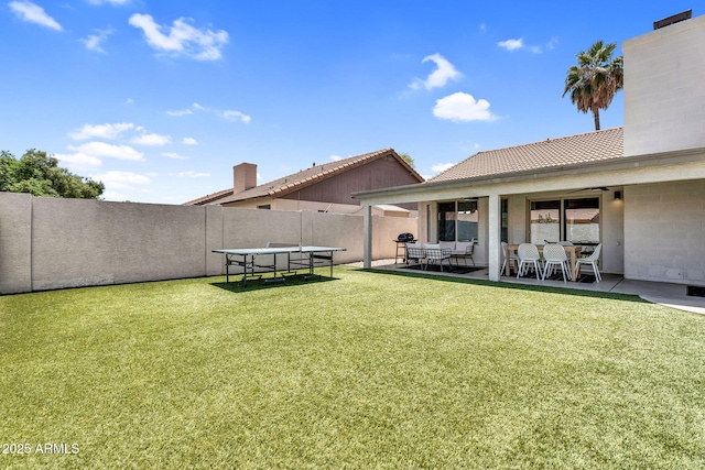 1320 E Scott Ave, Gilbert, AZ 85234 - view of yard with a patio