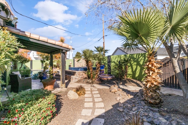 view of yard featuring a patio area