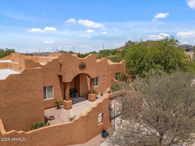 9435 E Hobart Cir, Mesa, AZ 85207 - adobe home featuring stucco siding