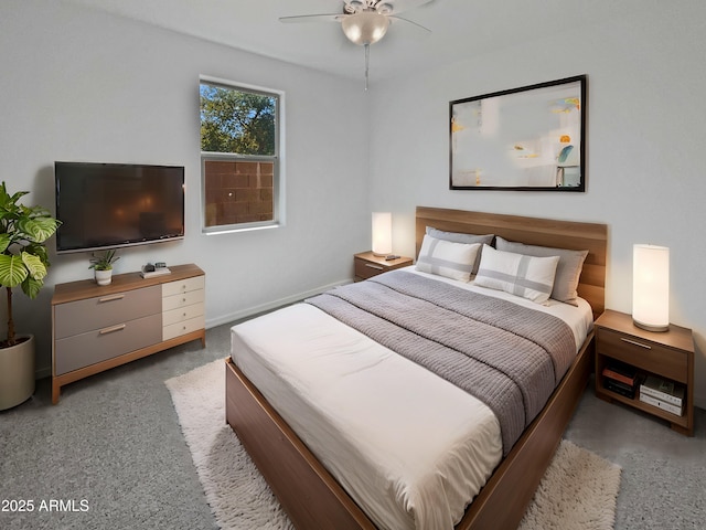 bedroom with ceiling fan