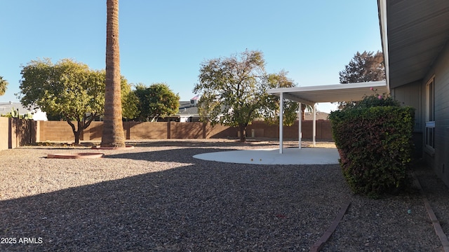 view of yard featuring a patio area