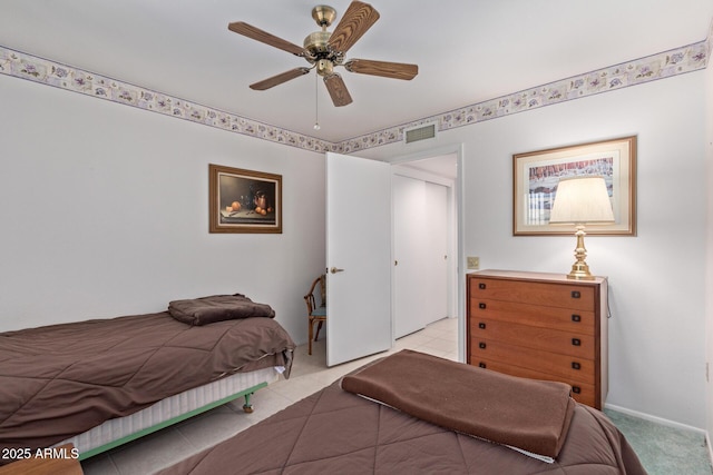 bedroom featuring ceiling fan