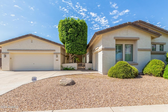 view of front of property featuring a garage