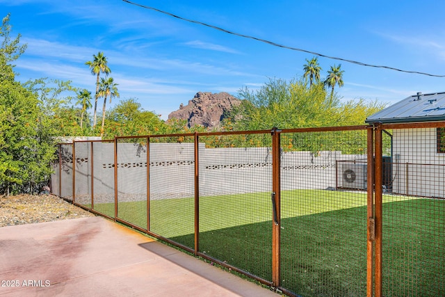 4218 E Palo Verde Dr, Phoenix, AZ 85018 - view of yard with a mountain view and fence
