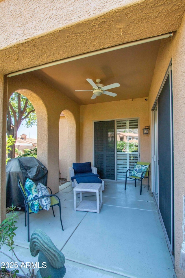 10655 N 9th St Unit 112, Phoenix, AZ 85020 - view of patio / terrace featuring a ceiling fan and a grill