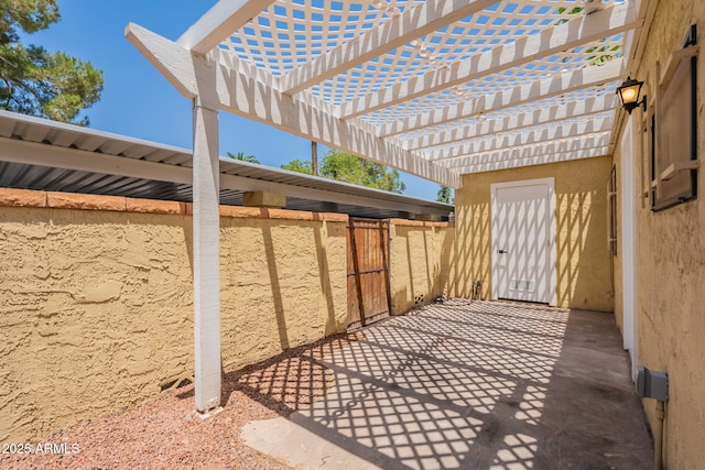 6544 N 7th Ave Unit 14, Phoenix, AZ 85013 - view of patio with a pergola
