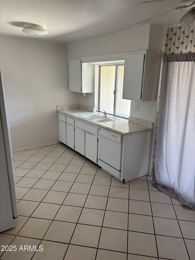 13603 N 111th Ave, Sun City, AZ 85351 - kitchen featuring a sink, white appliances, light countertops, and white cabinetry