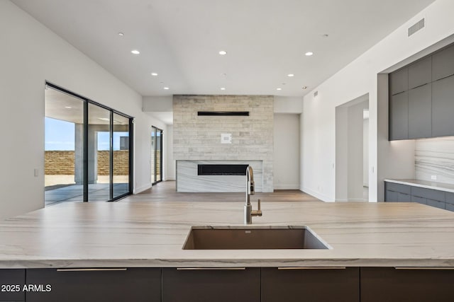 13278 E Buckskin Trl, Scottsdale, AZ 85255 - kitchen featuring a sink, open floor plan, modern cabinets, gray cabinets, and recessed lighting