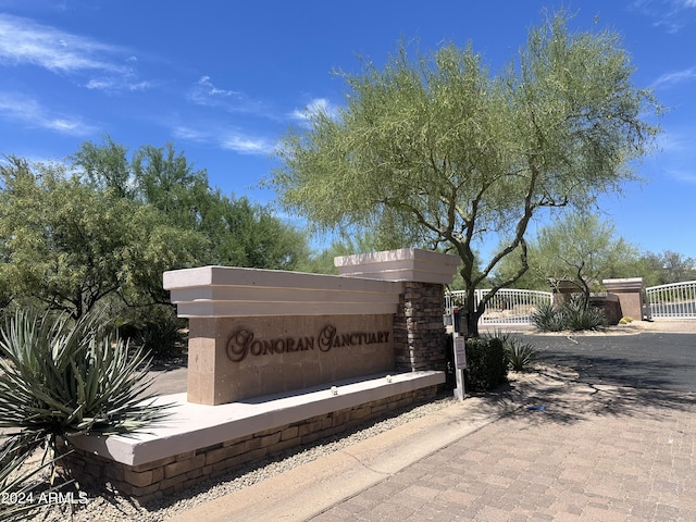 Listing photo 2 for 10651 E Rising Sun Dr Unit 44, Scottsdale AZ 85262