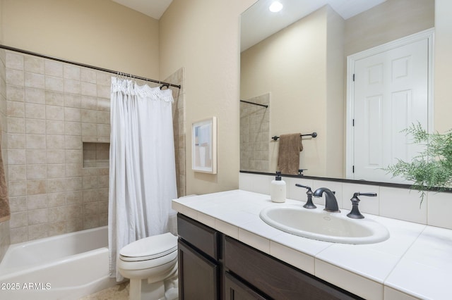 5243 E Windstone Trl, Cave Creek, AZ 85331 - bathroom with vanity and shower / bathtub combination with curtain
