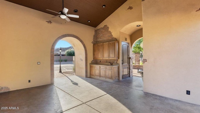 6917 E Ingram Cir, Mesa, AZ 85207 - view of patio / terrace featuring an outdoor kitchen and a ceiling fan