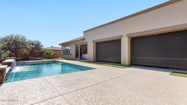 6917 E Ingram Cir, Mesa, AZ 85207 - view of swimming pool with a patio