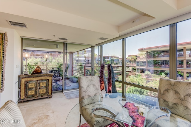 view of sunroom / solarium