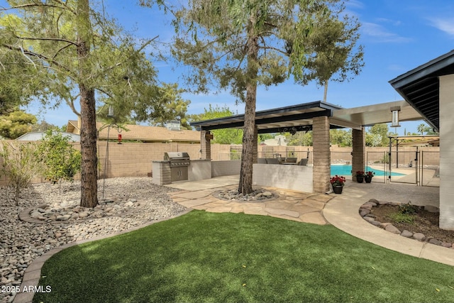 4840 E Sunnyside Dr, Scottsdale, AZ 85254 - view of yard with a patio area, a fenced in pool, a fenced backyard, and area for grilling