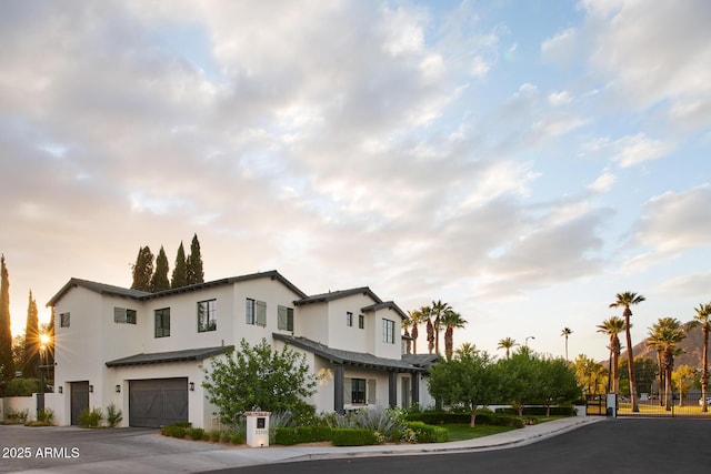 view of front facade featuring a garage