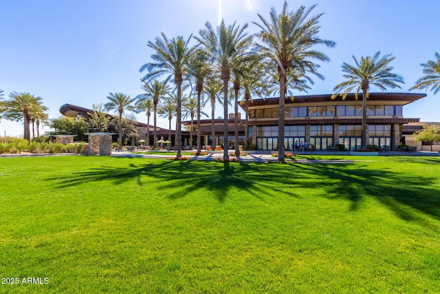 30135 N 129th Gln, Peoria, AZ 85383 - view of home's community featuring a lawn