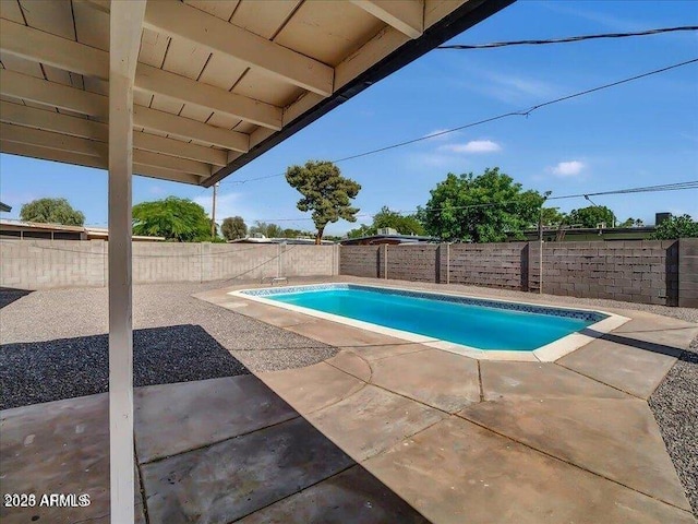 3650 E Laurel Ln, Phoenix, AZ 85028 - view of pool with a patio area and a fenced backyard