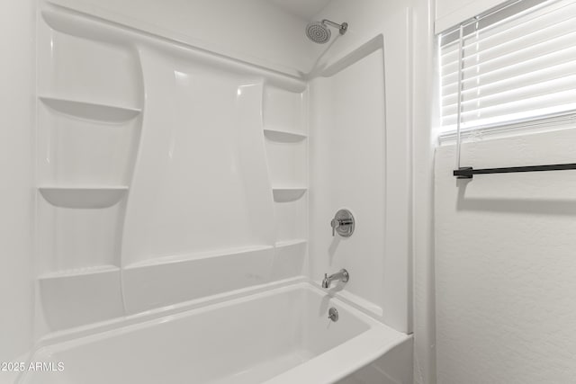 5808 W Myrtle Ave, Glendale, AZ 85301 - full bath featuring shower / tub combination and a textured wall