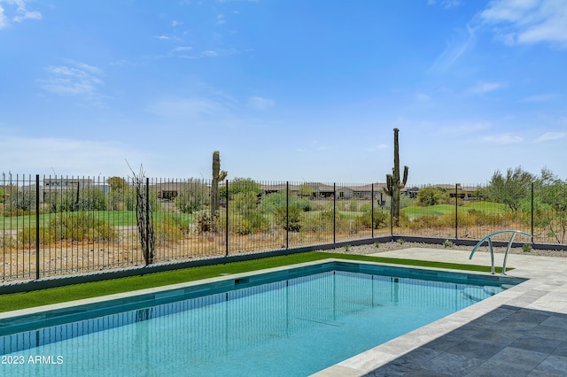 view of swimming pool