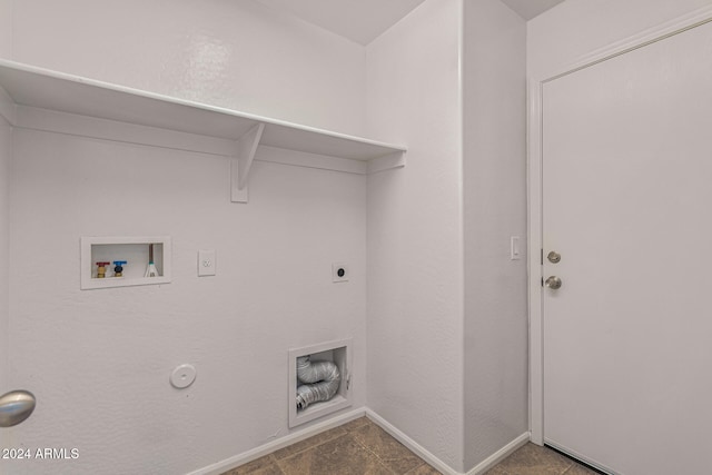 clothes washing area featuring hookup for a gas dryer, hookup for an electric dryer, and hookup for a washing machine