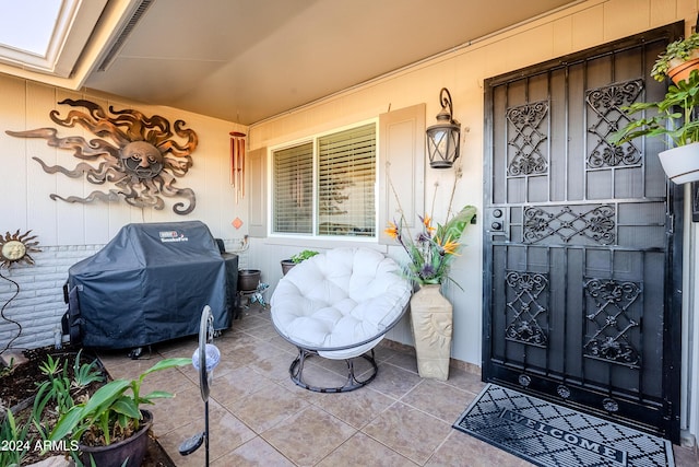 property entrance with a porch