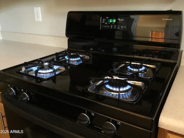 1827 E Carla Vista Dr, Gilbert, AZ 85295 - kitchen view of black gas stove