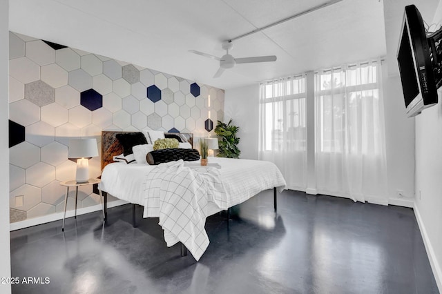 bedroom featuring ceiling fan