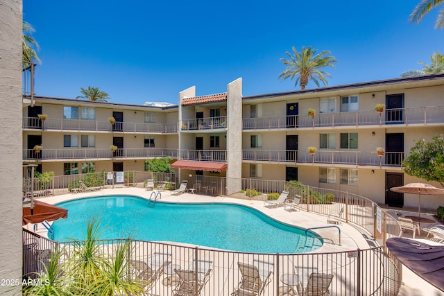 4727 E Lafayette Blvd Unit 211, Phoenix, AZ 85018 - community pool with a patio