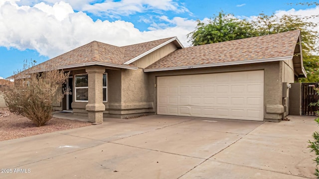 view of front facade featuring a garage