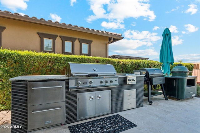 15711 S 11th Ave, Phoenix, AZ 85045 - view of patio