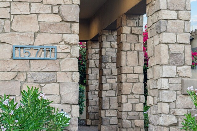 15711 S 11th Ave, Phoenix, AZ 85045 - exterior view