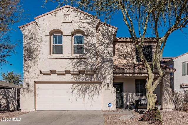 view of front facade with a garage