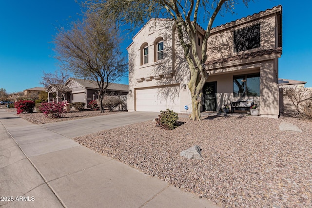 view of front facade featuring a garage