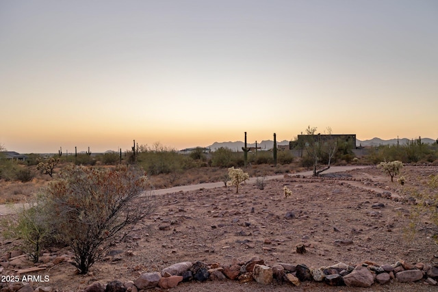 148 N La Barge Rd, Apache Junction, AZ 85119 - view of yard at dusk